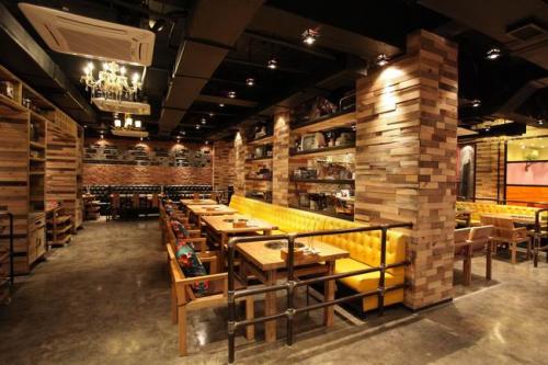 150㎡火鍋店，考慮復古風(fēng)